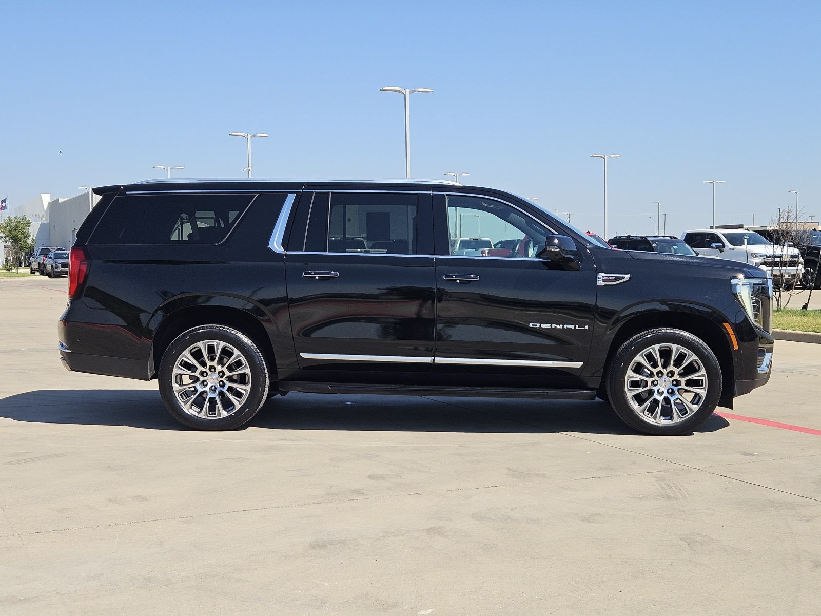 2025 GMC Yukon XL Denali