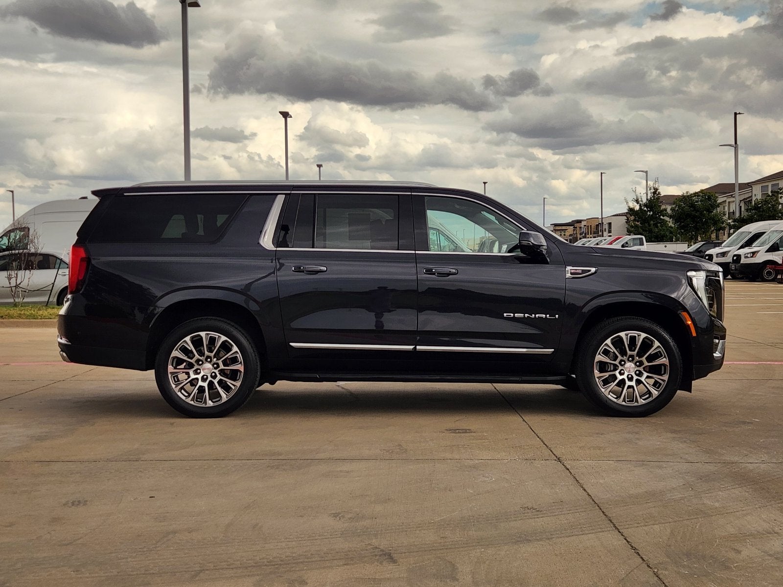 2025 GMC Yukon XL Denali