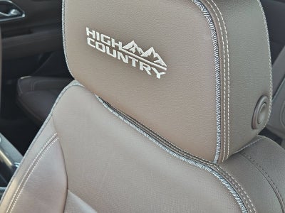 2023 Chevrolet Suburban High Country