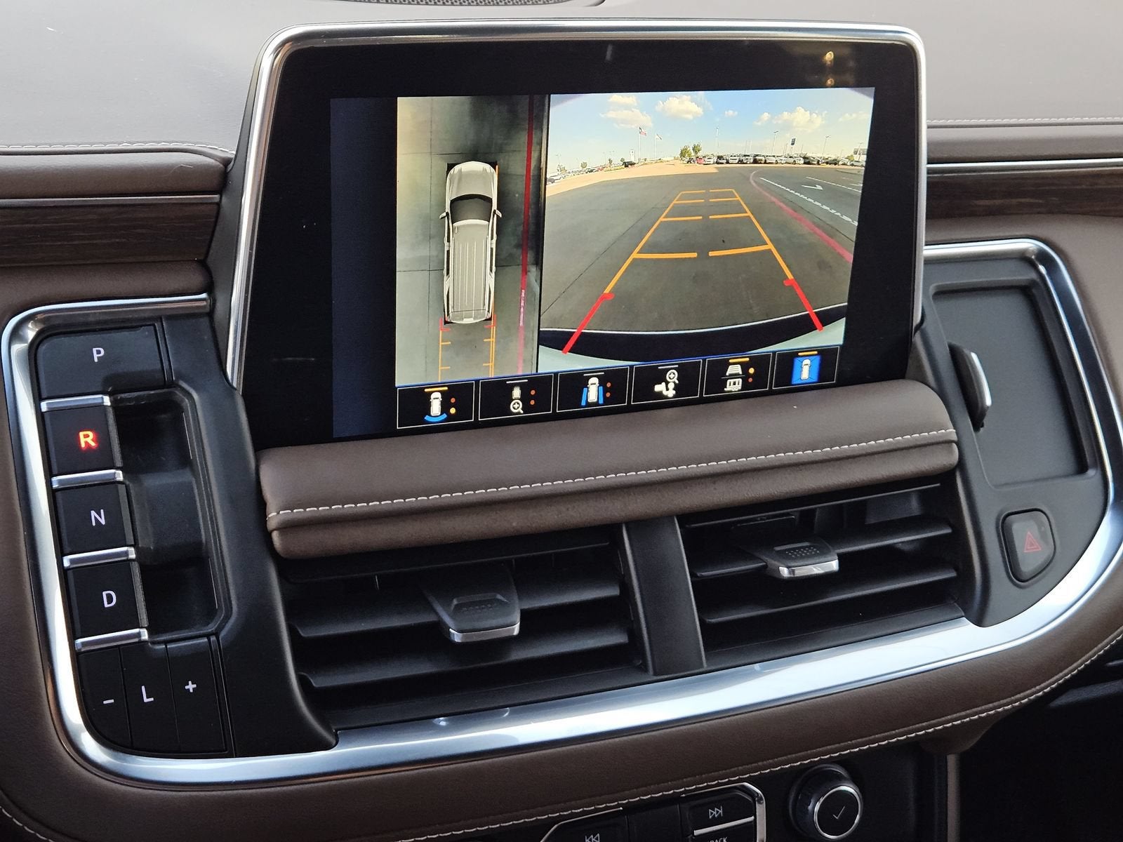 2023 Chevrolet Suburban High Country