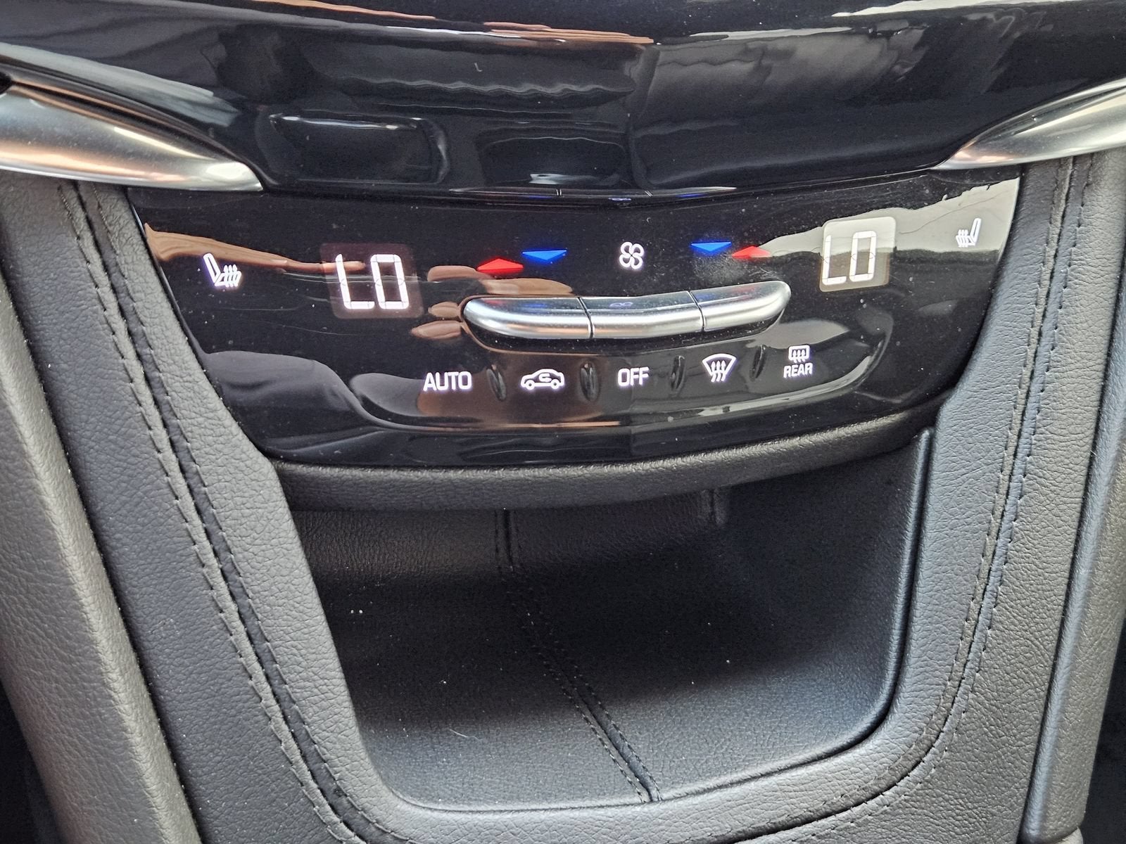 2022 Cadillac XT6 Sport