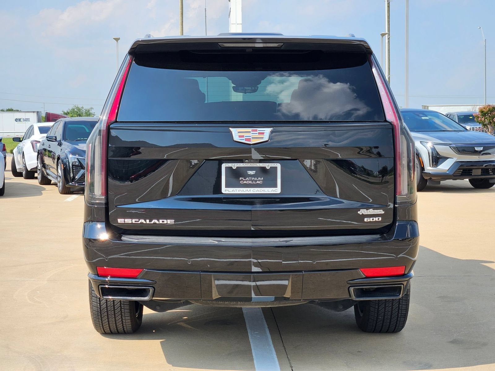 2024 Cadillac Escalade Sport - Photo 8
