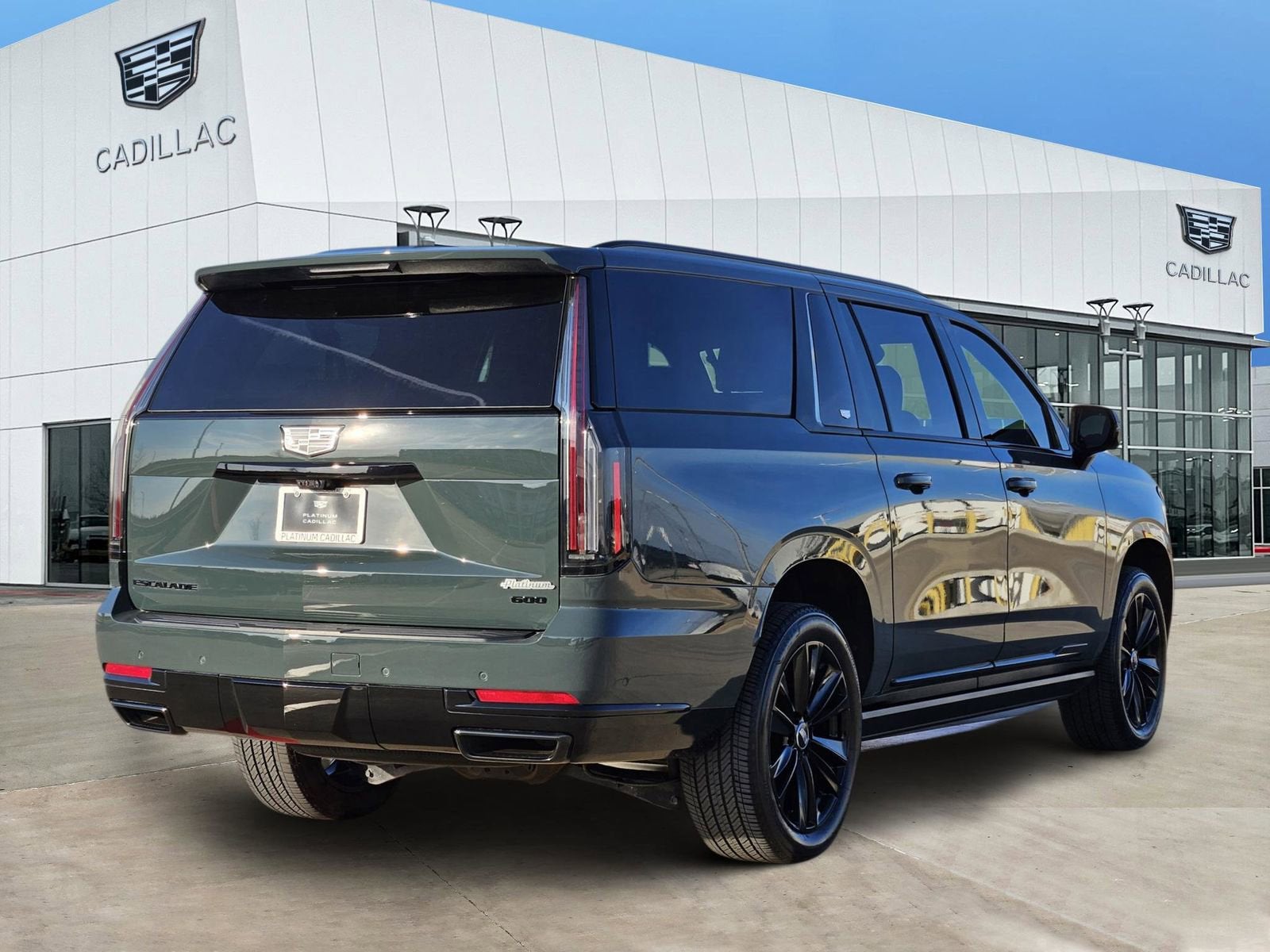 2025 Cadillac Escalade ESV Sport