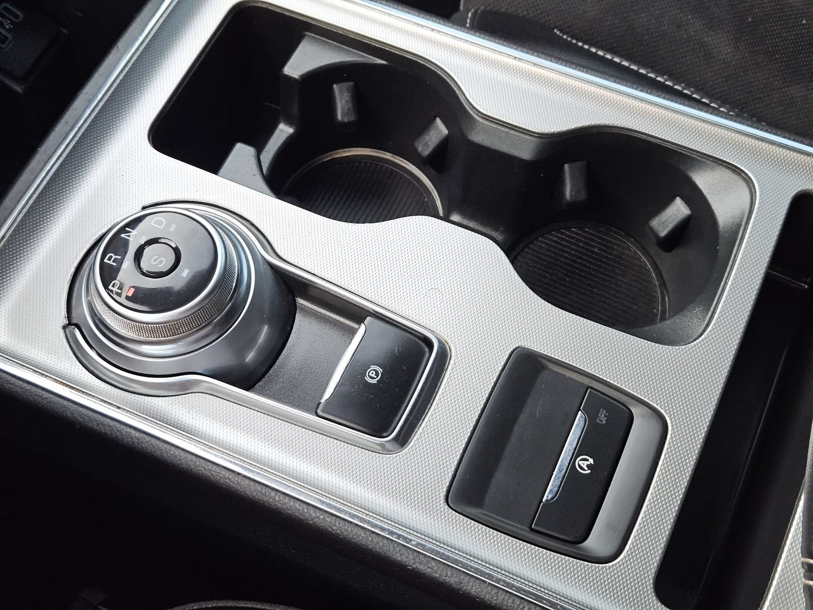 2023 Ford Edge ST - Photo 22