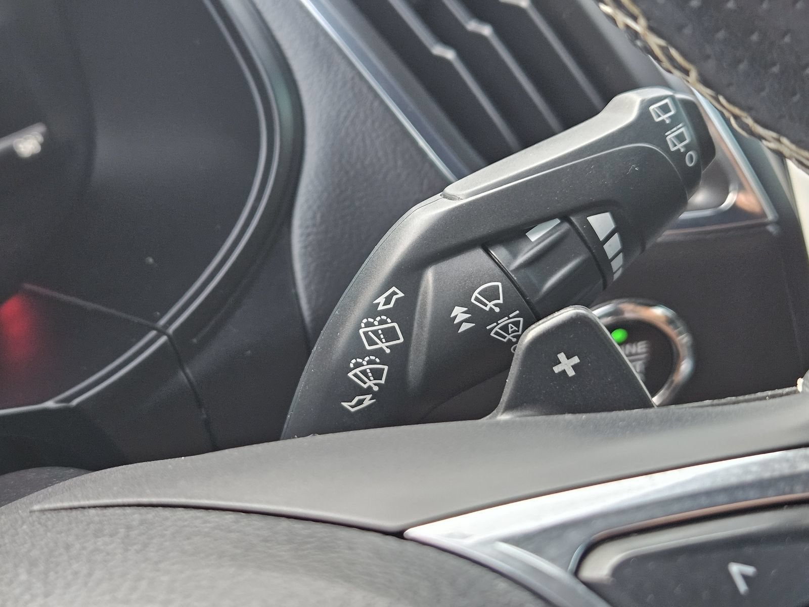 2023 Ford Edge ST - Photo 28
