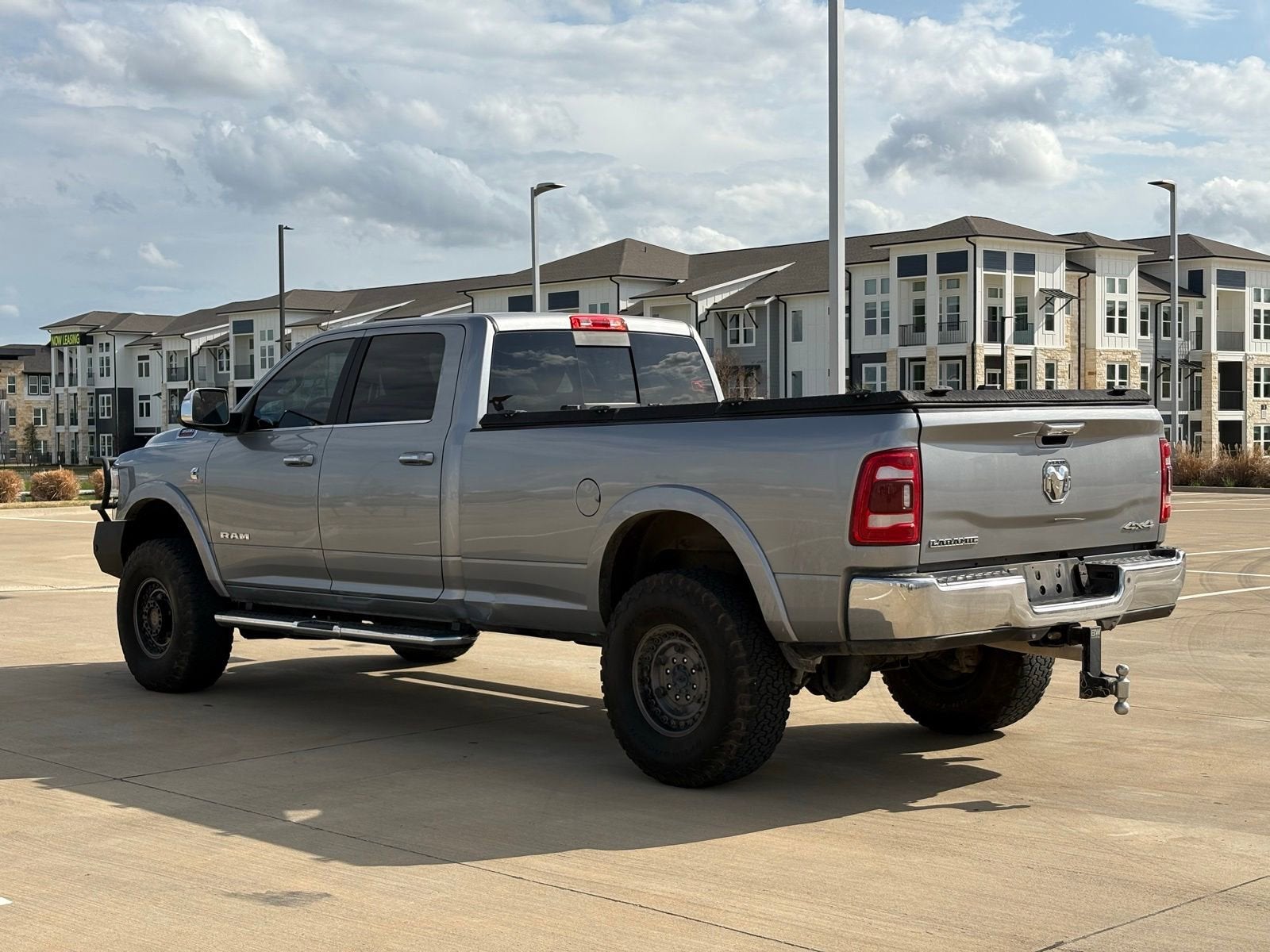 2022 RAM 3500 Laramie Crew Cab 4x4 8' Box