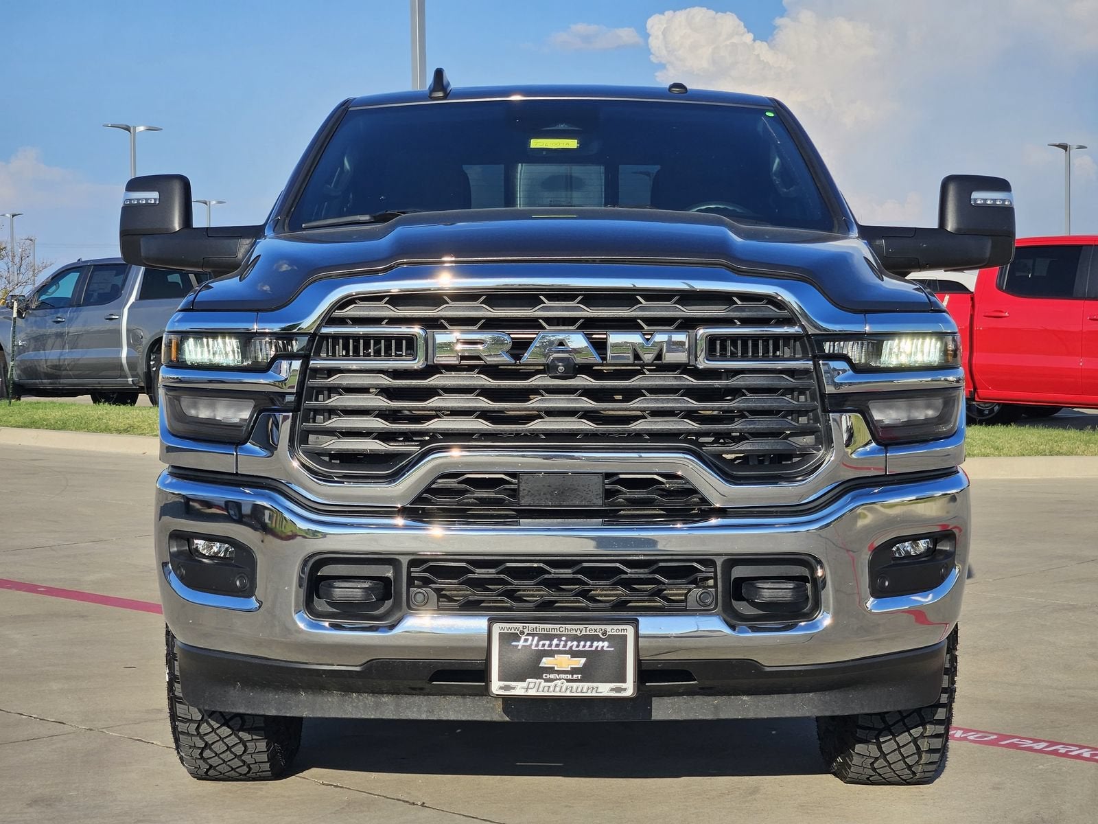 2025 RAM 2500 Tradesman Crew Cab 4x4 6'4" Box