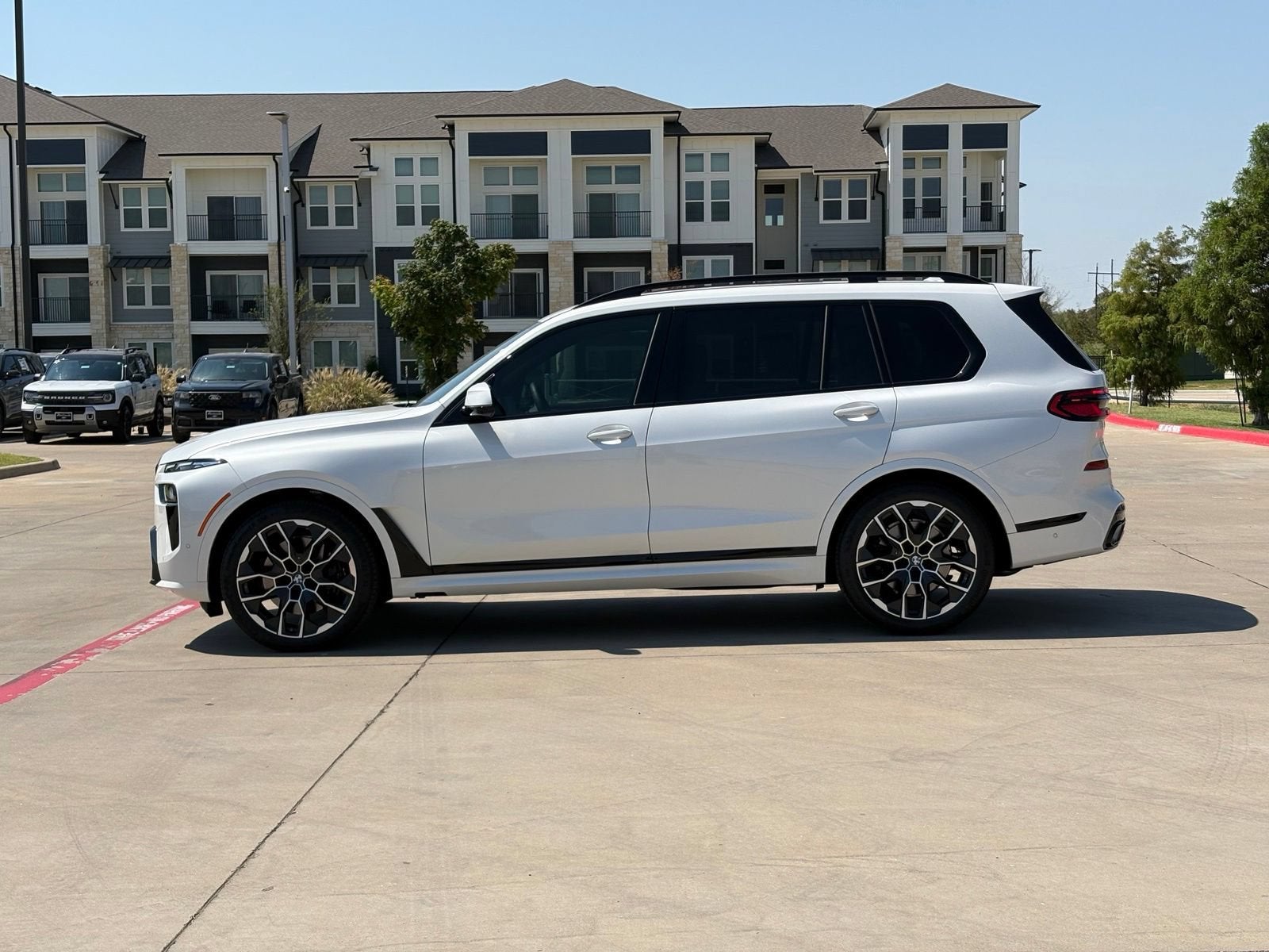 2027 BMW X7 xDrive40i