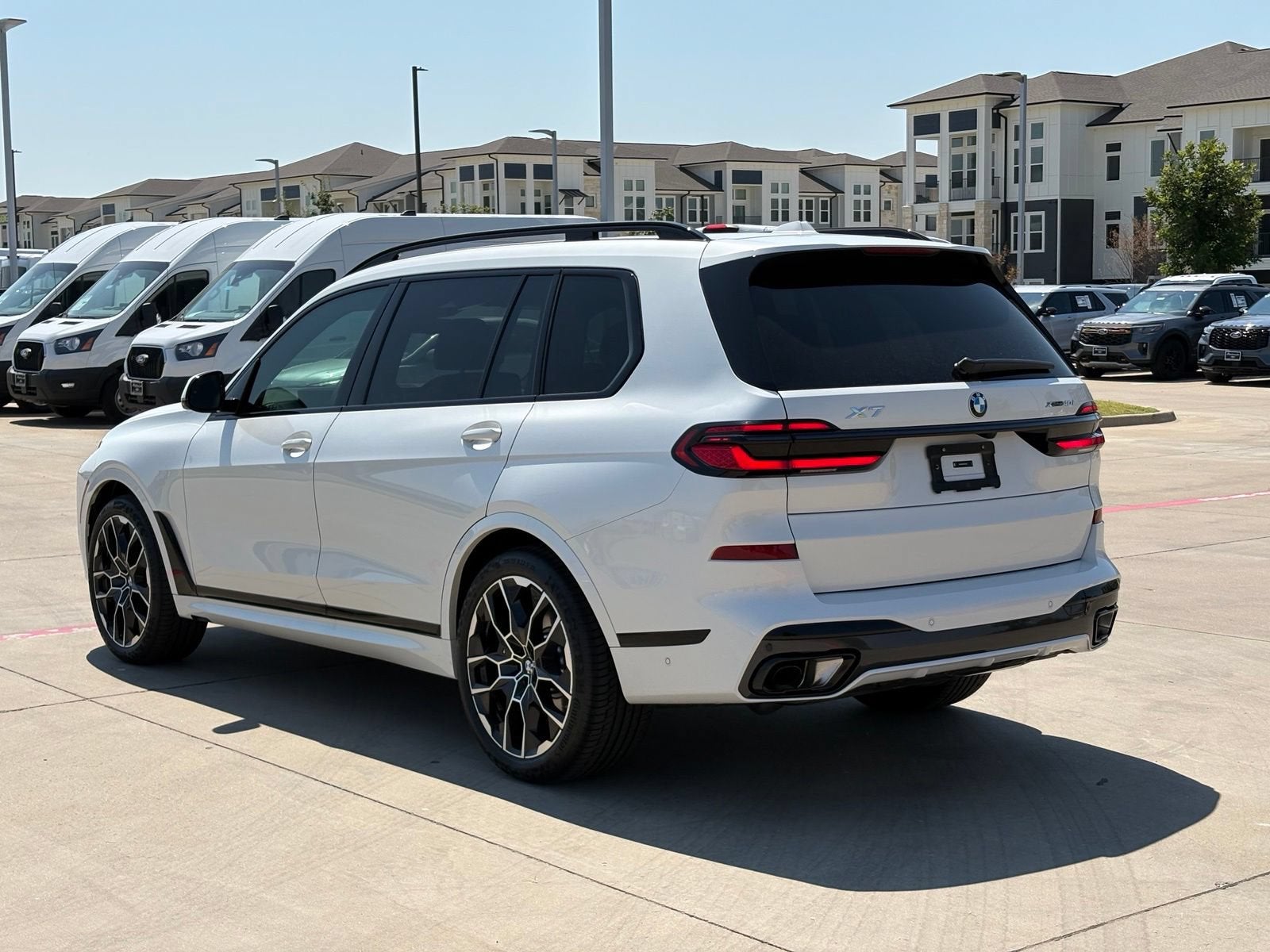 2027 BMW X7 xDrive40i