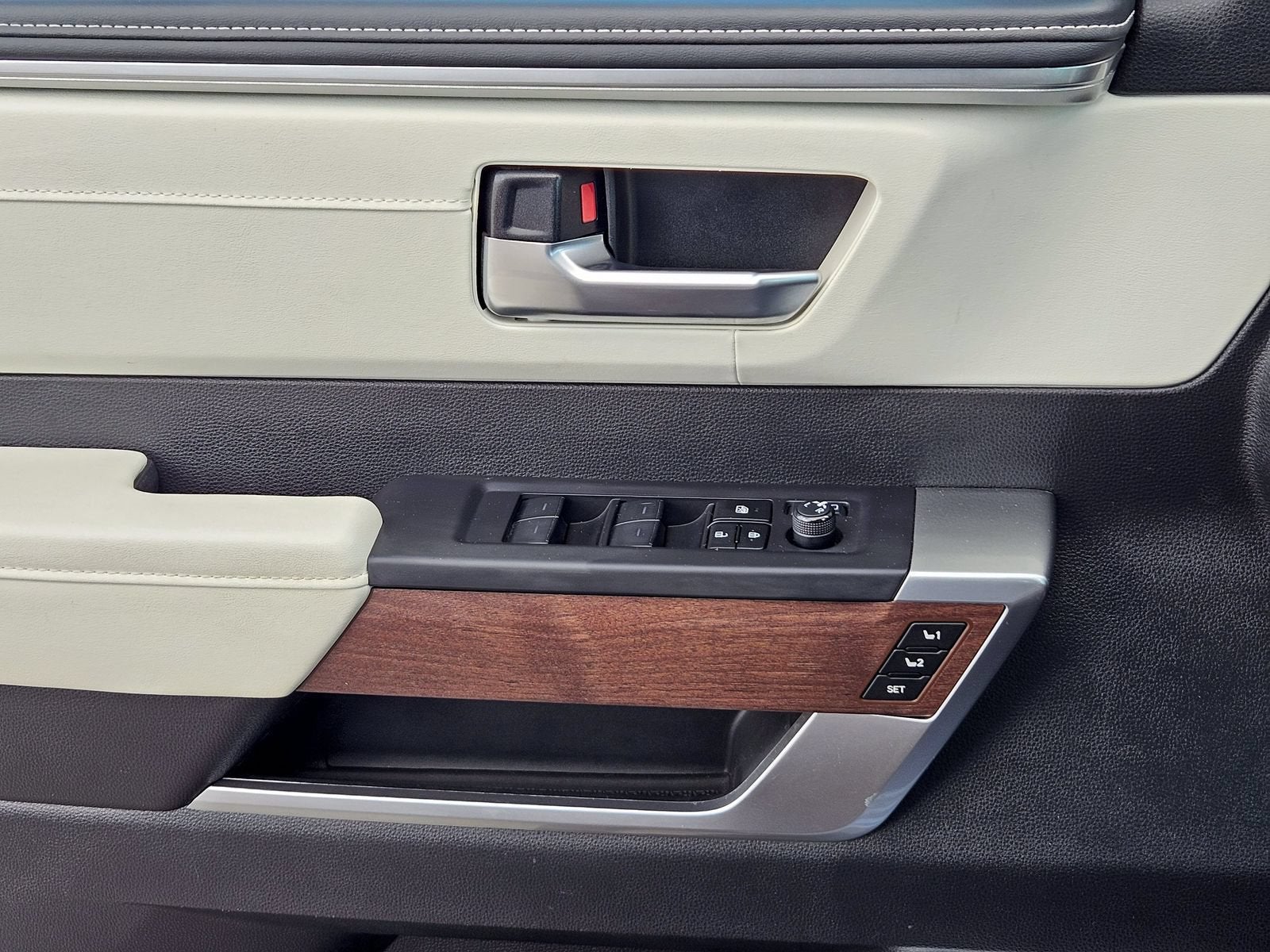 2023 Toyota Sequoia Capstone - Photo 28