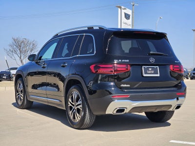 2025 Mercedes-Benz GLB 250 4MATIC®