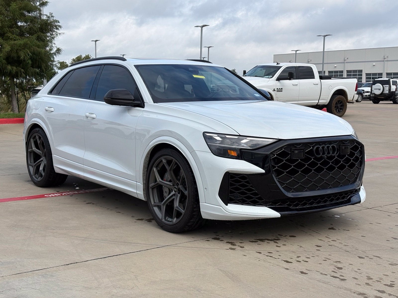 2025 Audi RS Q8 quattro Tiptronic