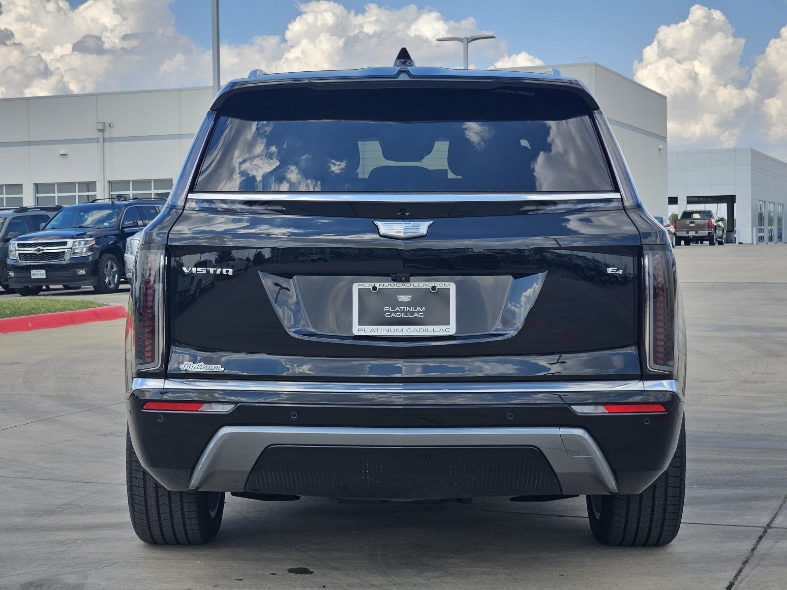 2027 Cadillac VISTIQ Luxury
