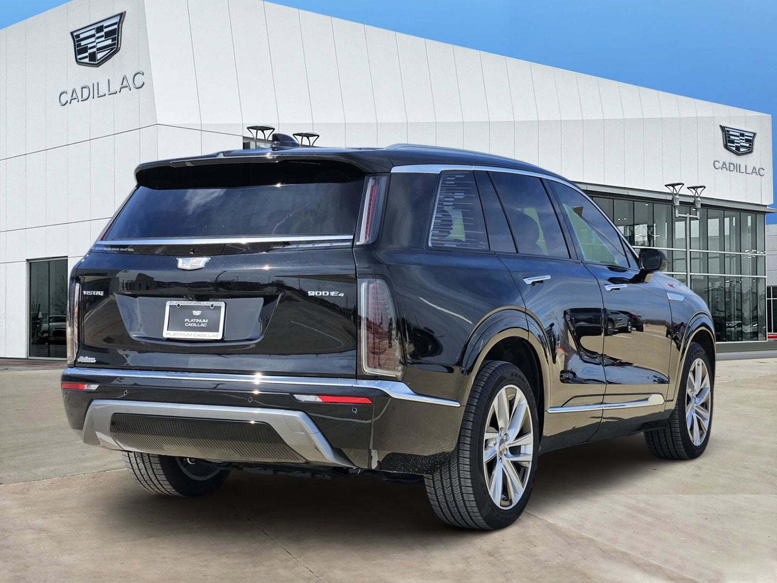 2026 Cadillac VISTIQ Luxury