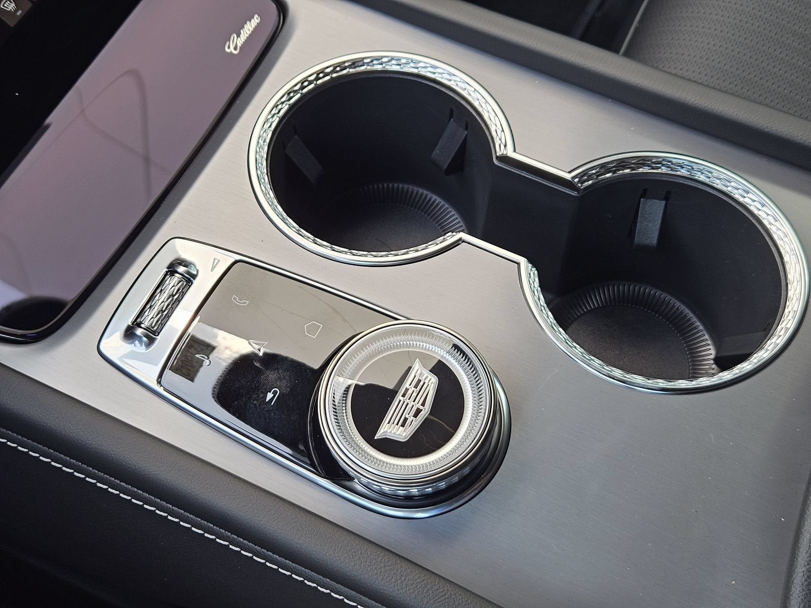2027 Cadillac VISTIQ Sport
