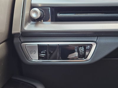 2027 Cadillac VISTIQ Sport