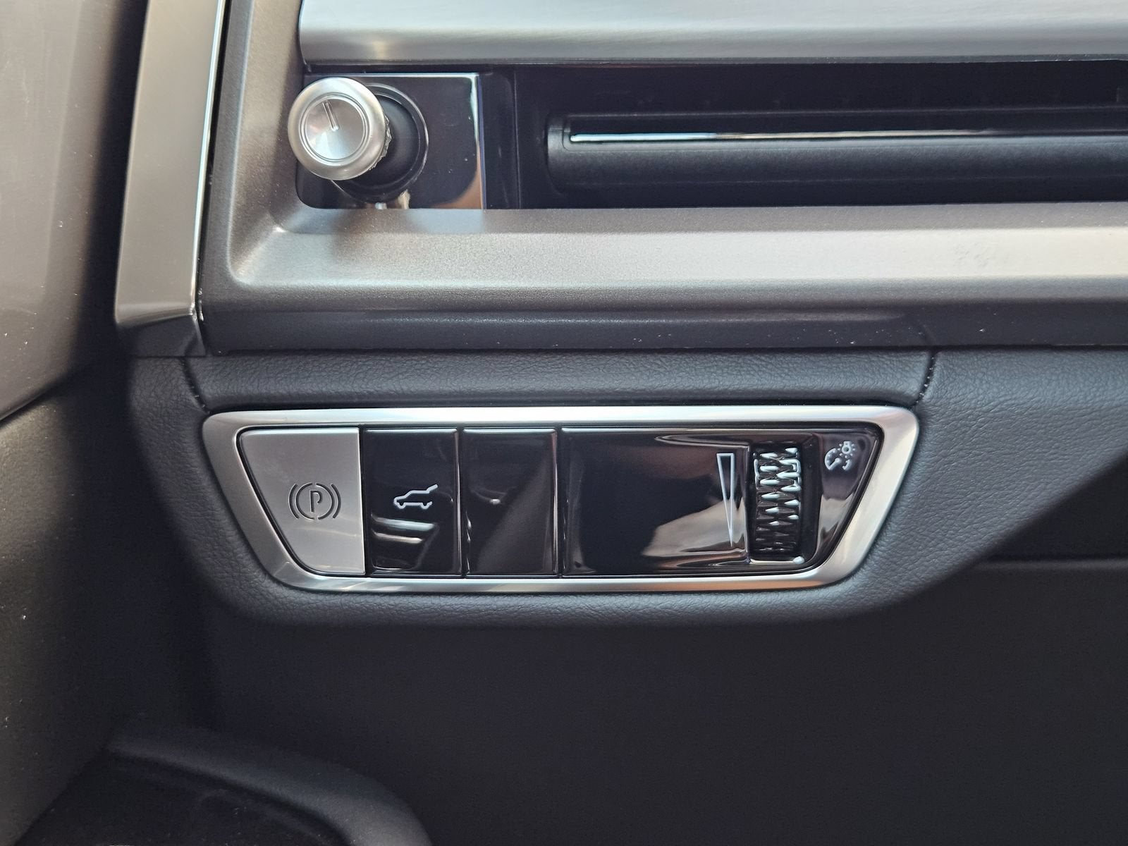 2027 Cadillac VISTIQ Sport