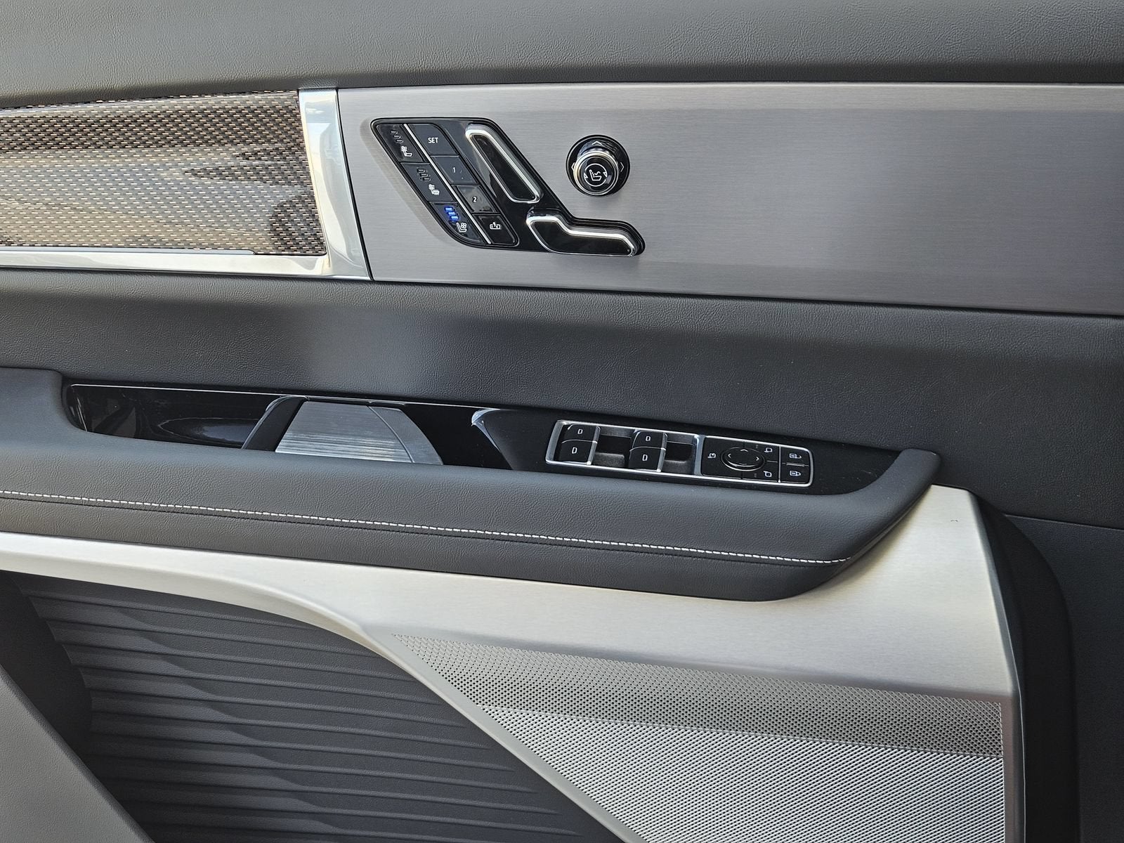 2027 Cadillac VISTIQ Sport
