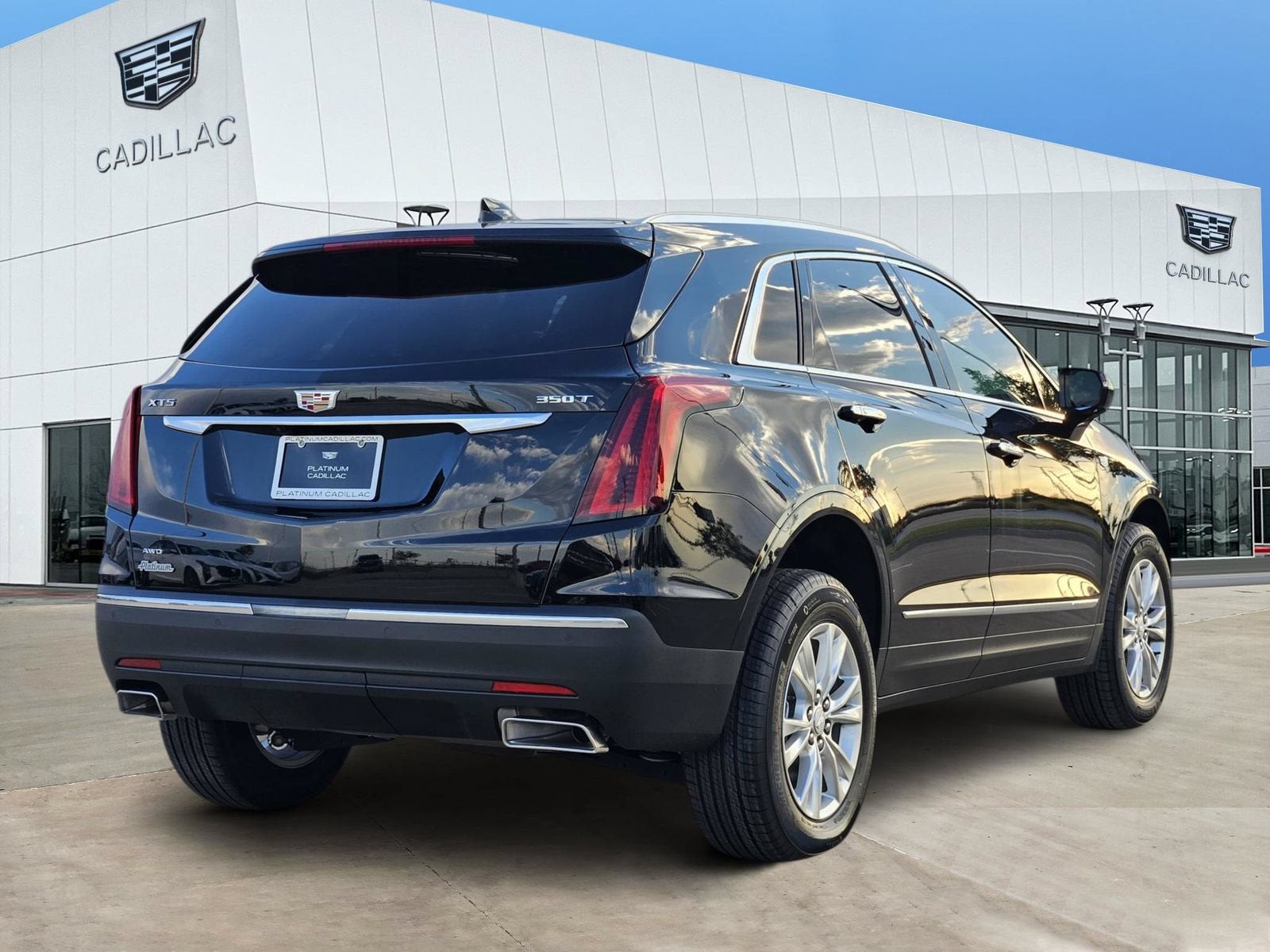 2026 Cadillac XT5 Luxury