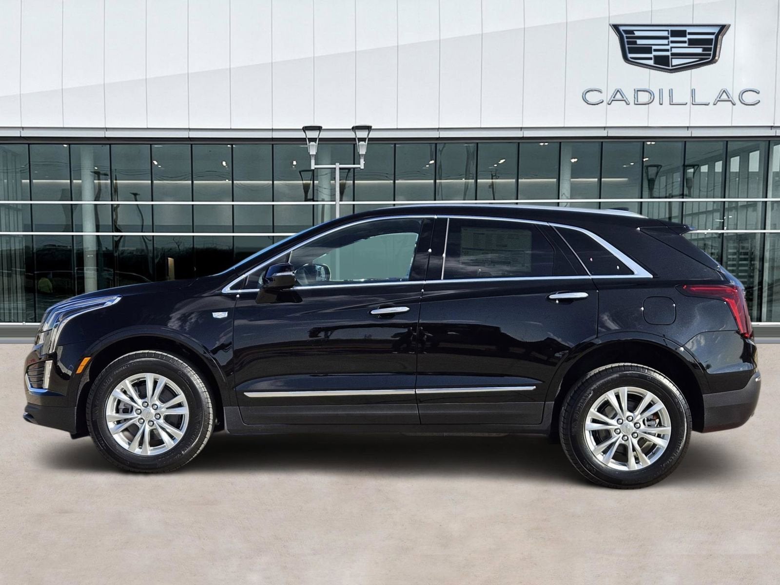 2026 Cadillac XT5 Luxury