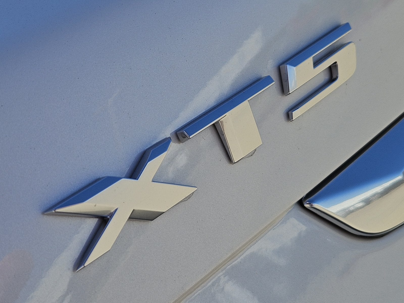 2026 Cadillac XT5 Sport
