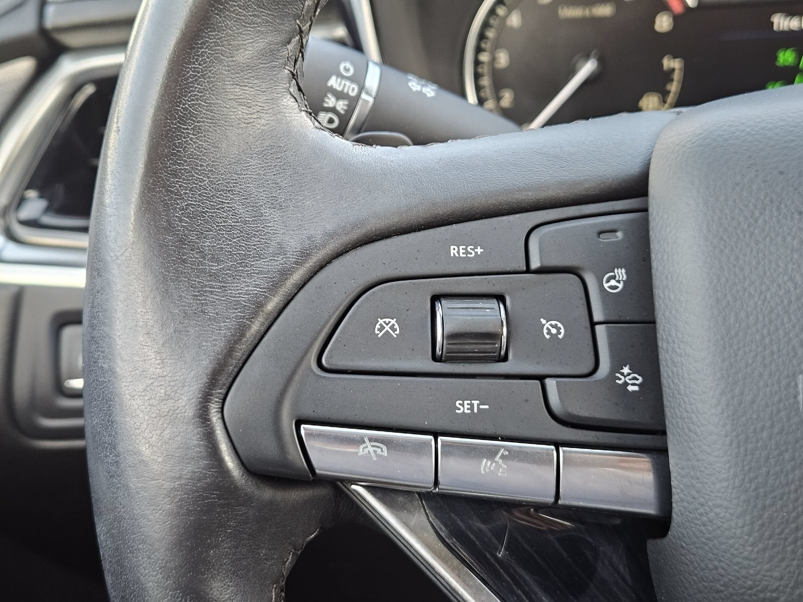 2025 Cadillac XT6 Premium Luxury - Photo 25