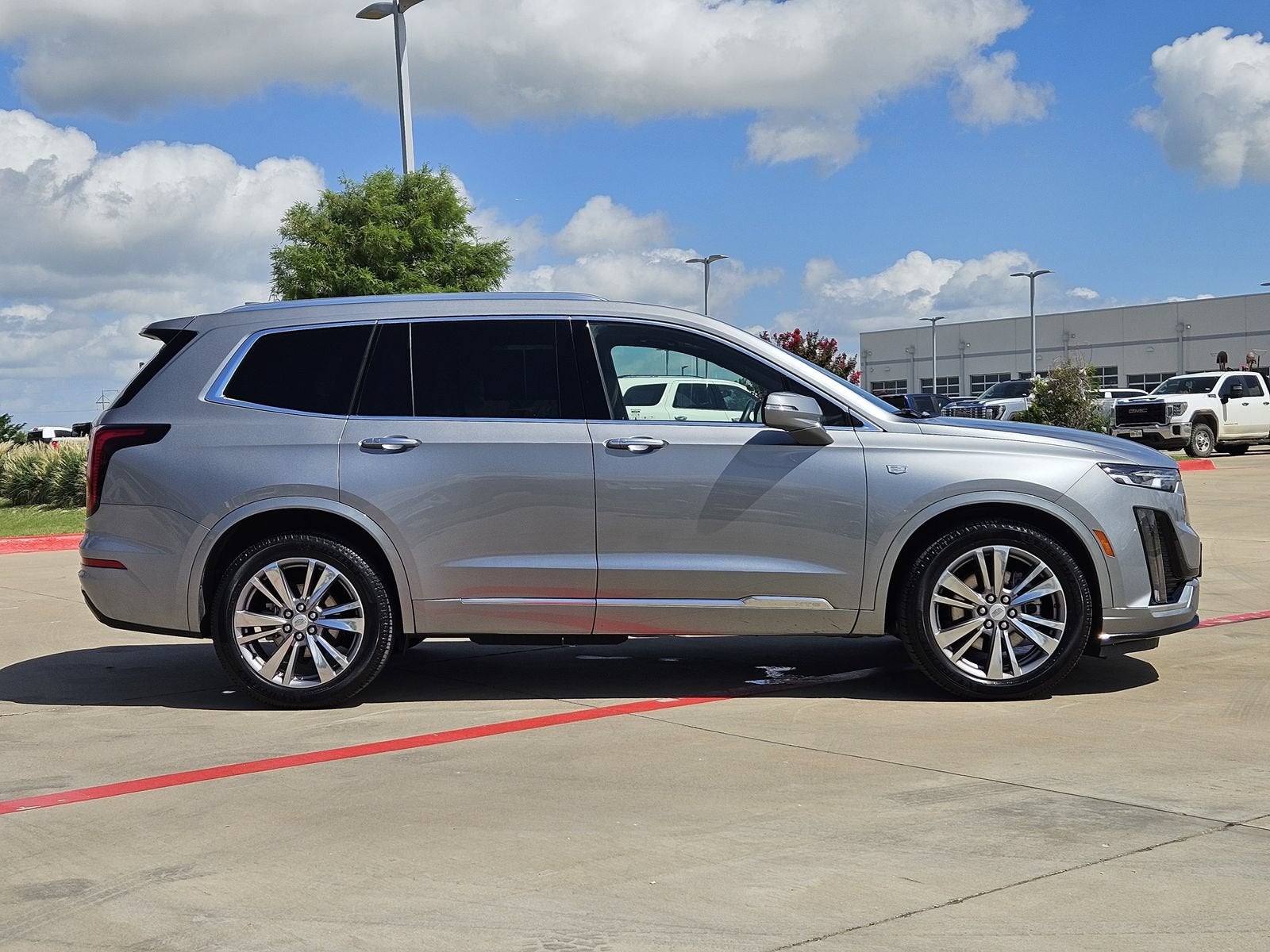 2025 Cadillac XT6 Premium Luxury - Photo 7