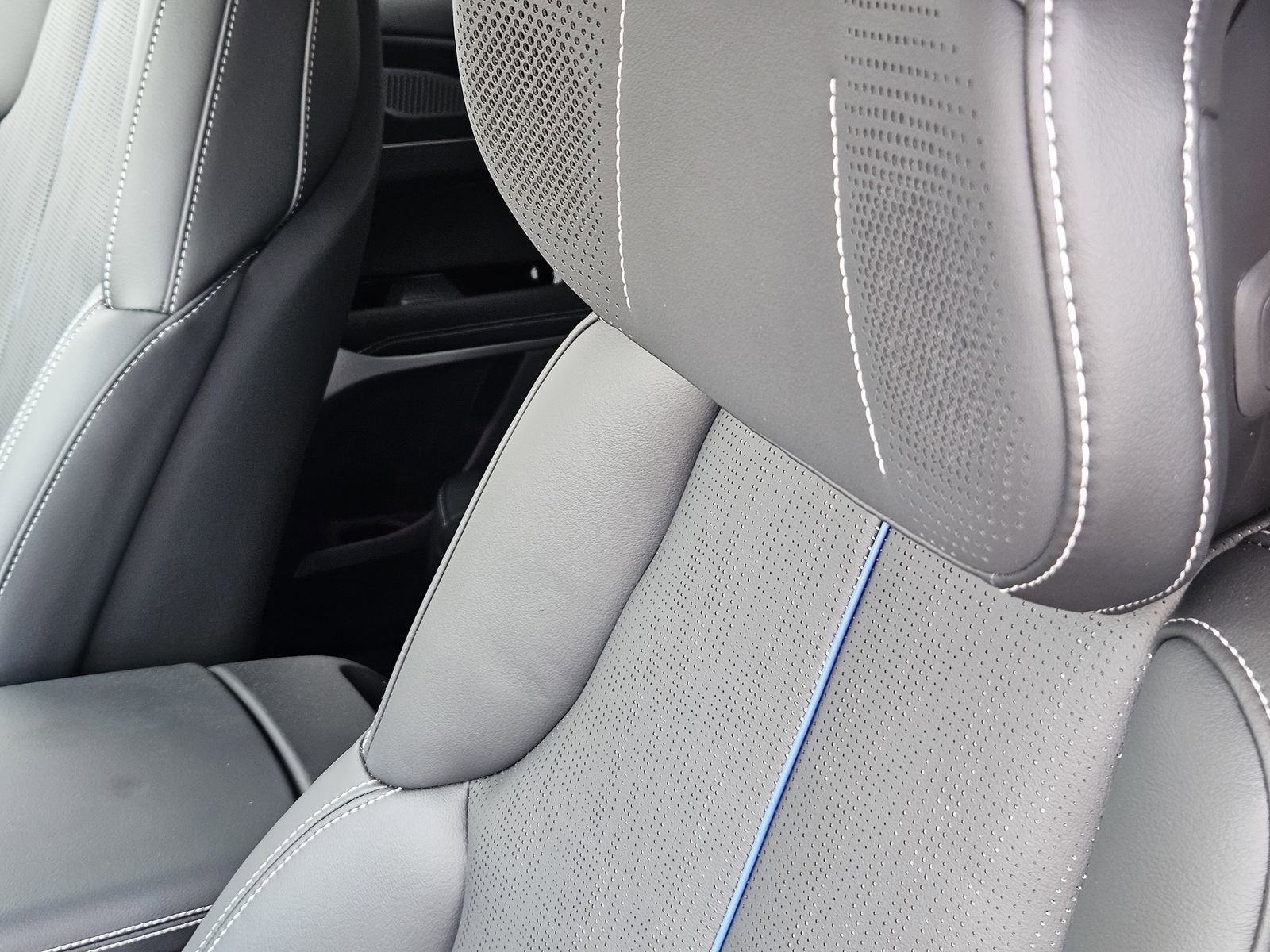 2026 Cadillac LYRIQ Premium Sport