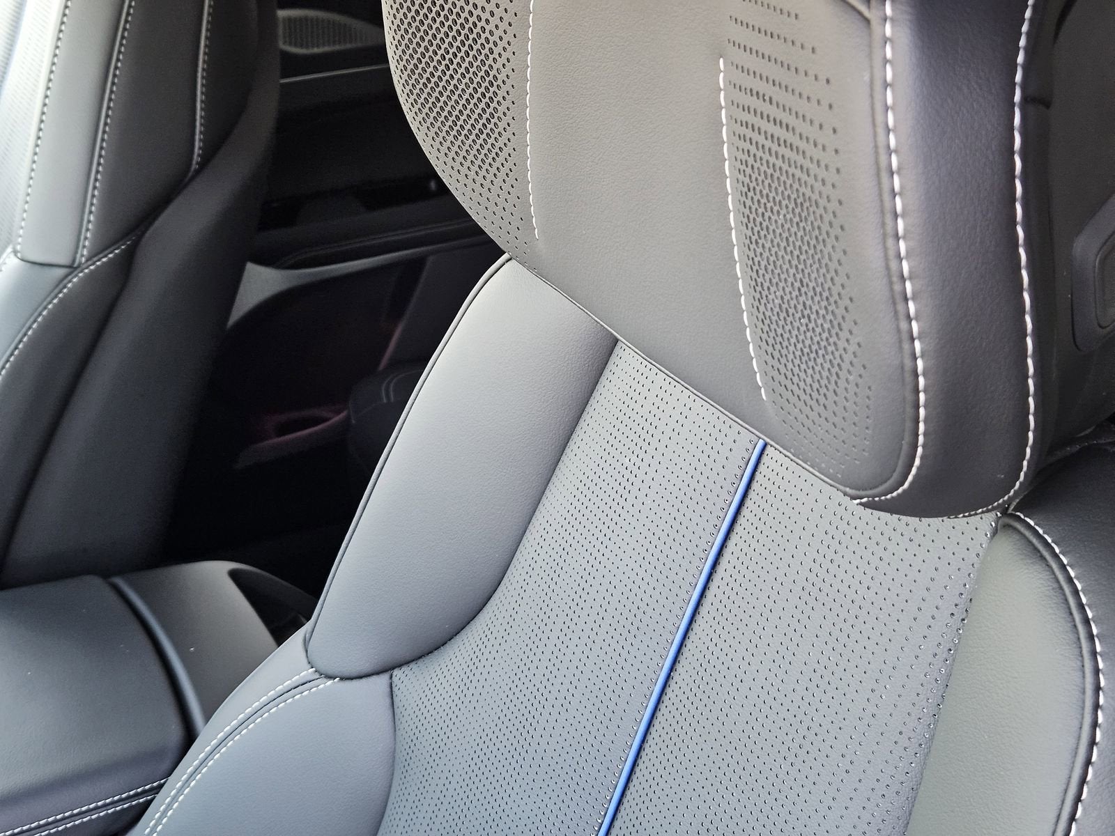 2026 Cadillac LYRIQ Premium Sport