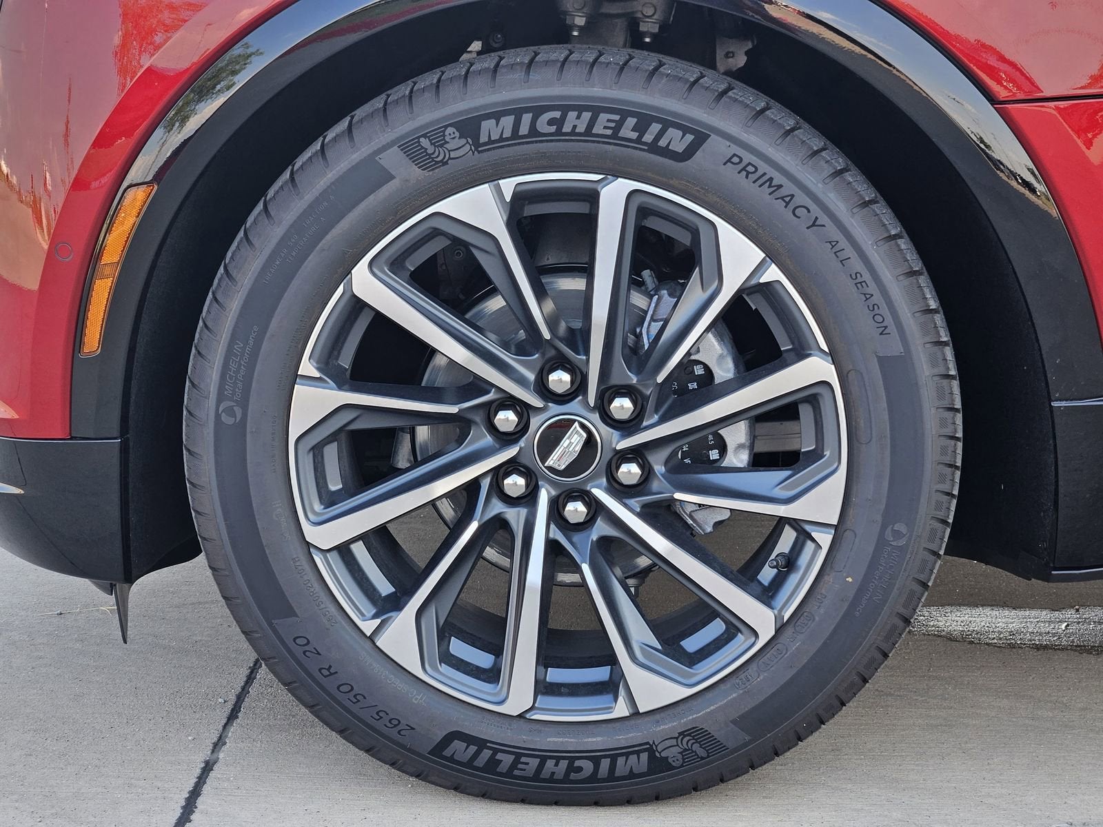 2025 Cadillac LYRIQ Sport 2