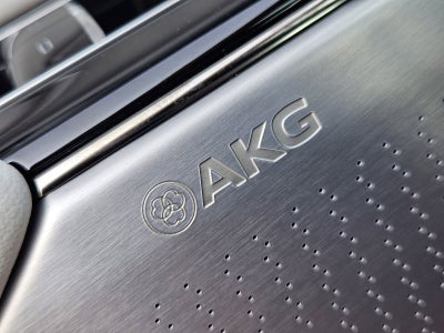 2025 Cadillac LYRIQ Sport 2