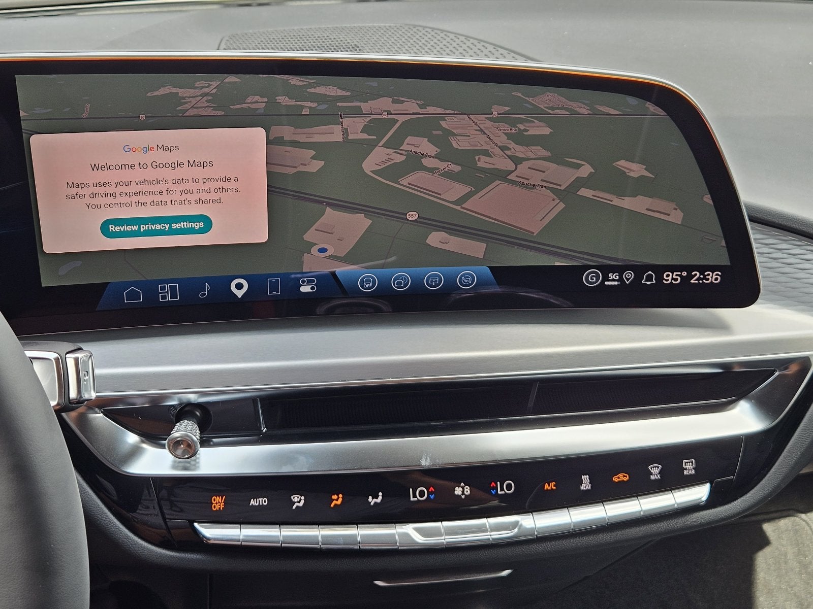 2027 Cadillac LYRIQ Signature Sport