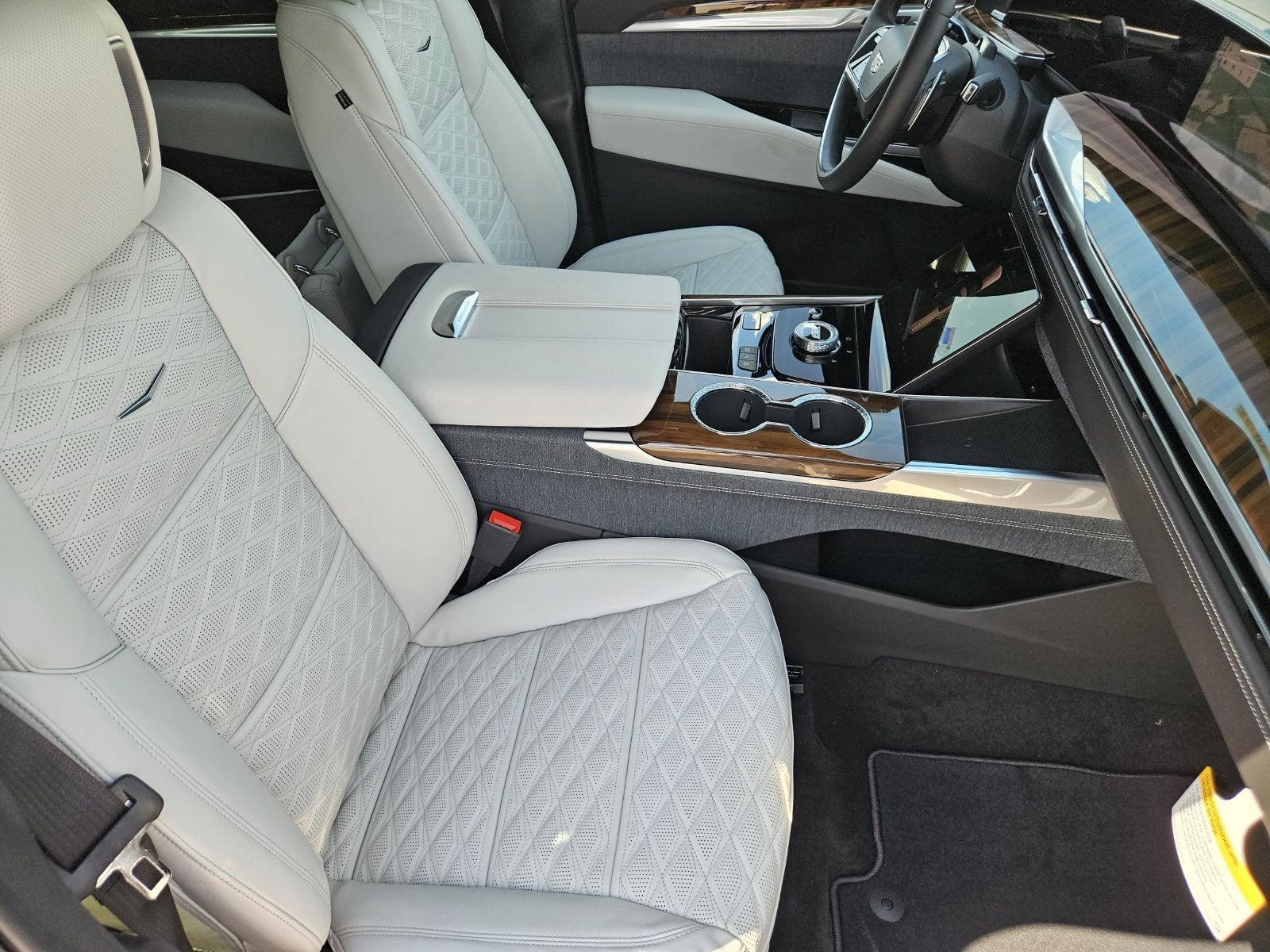 2027 Cadillac Escalade Platinum Sport