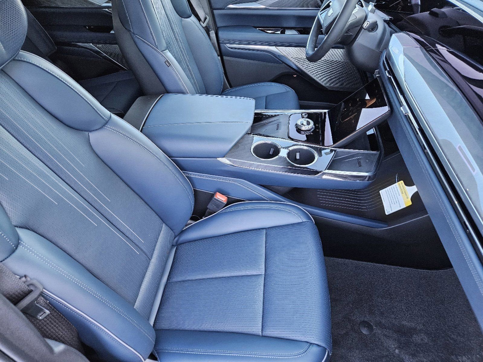 2025 Cadillac ESCALADE IQ Luxury 2