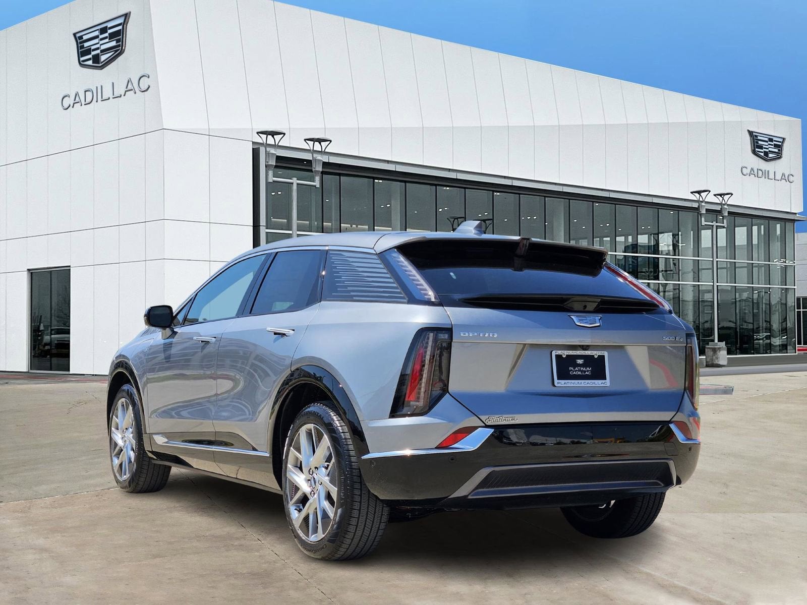 2025 Cadillac OPTIQ Luxury 1