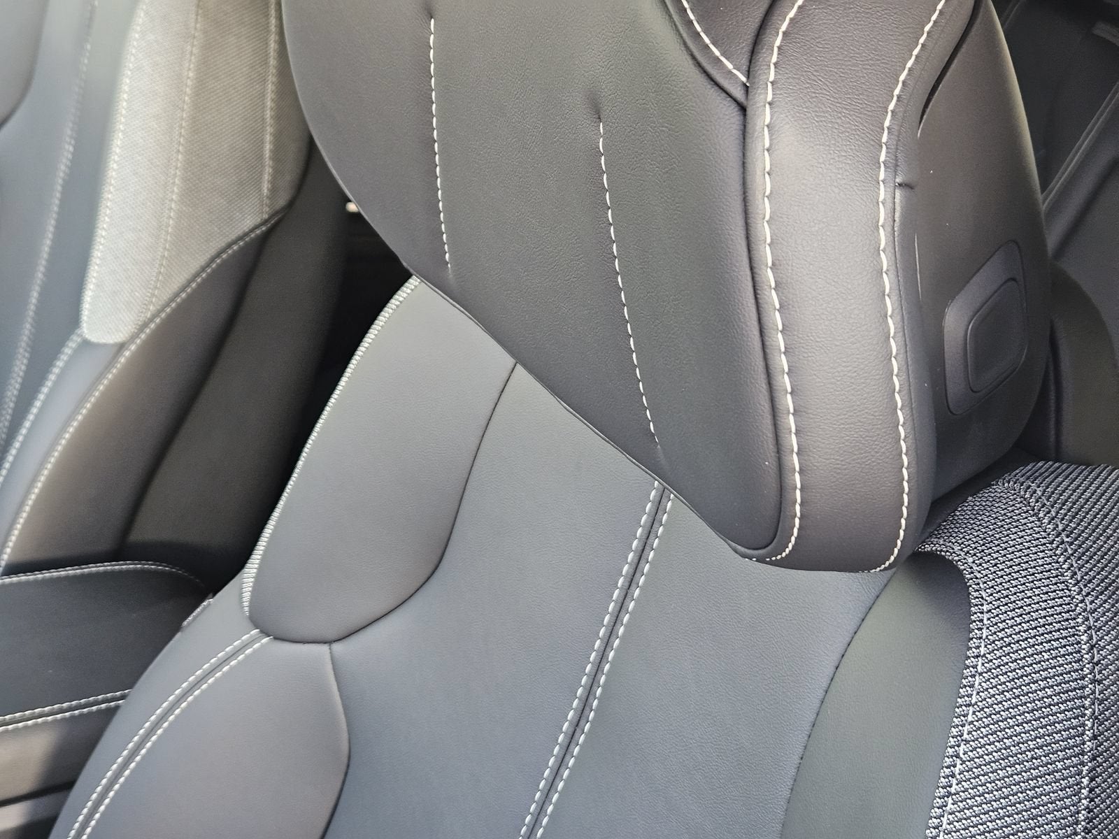 2027 Cadillac OPTIQ Sport