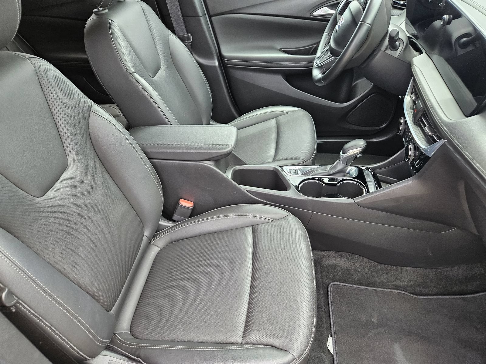 2024 Buick Encore GX Sport Touring - Photo 17