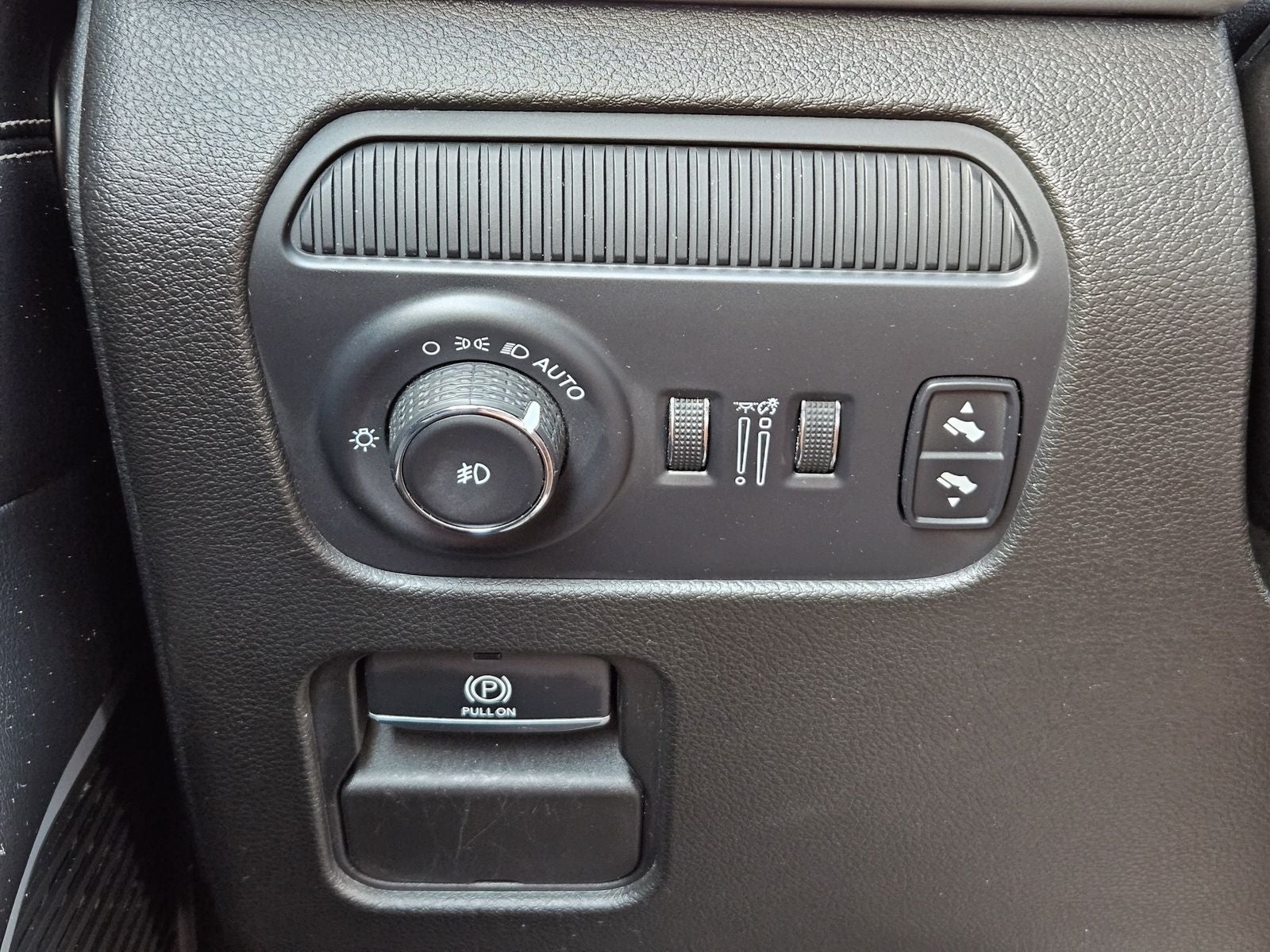 2023 Jeep Wagoneer L Series III