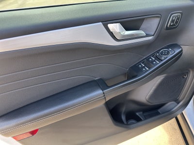 2025 Ford Escape Plug-In Hybrid Base