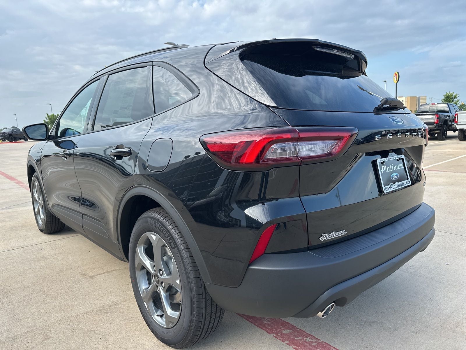 2025 Ford Escape Hybrid ST-Line