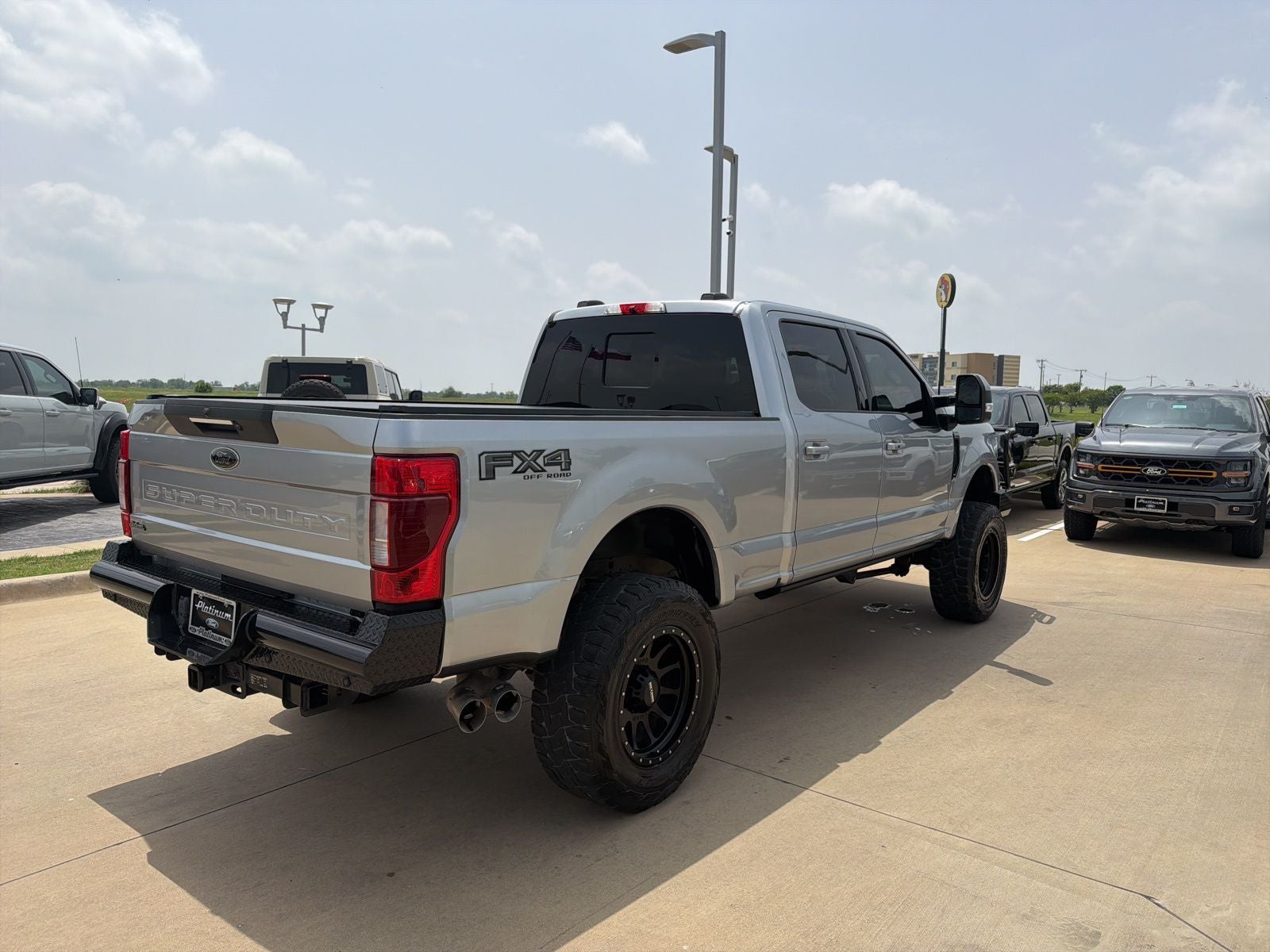 2022 Ford F-250SD Lariat