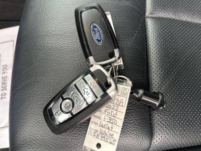 2022 Ford F-350SD Lariat