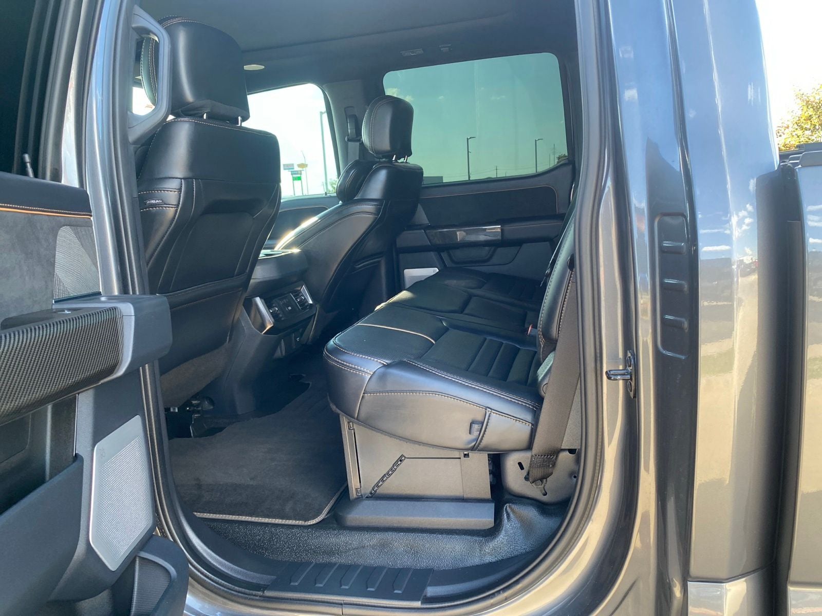 2024 Ford F-350SD Platinum DRW