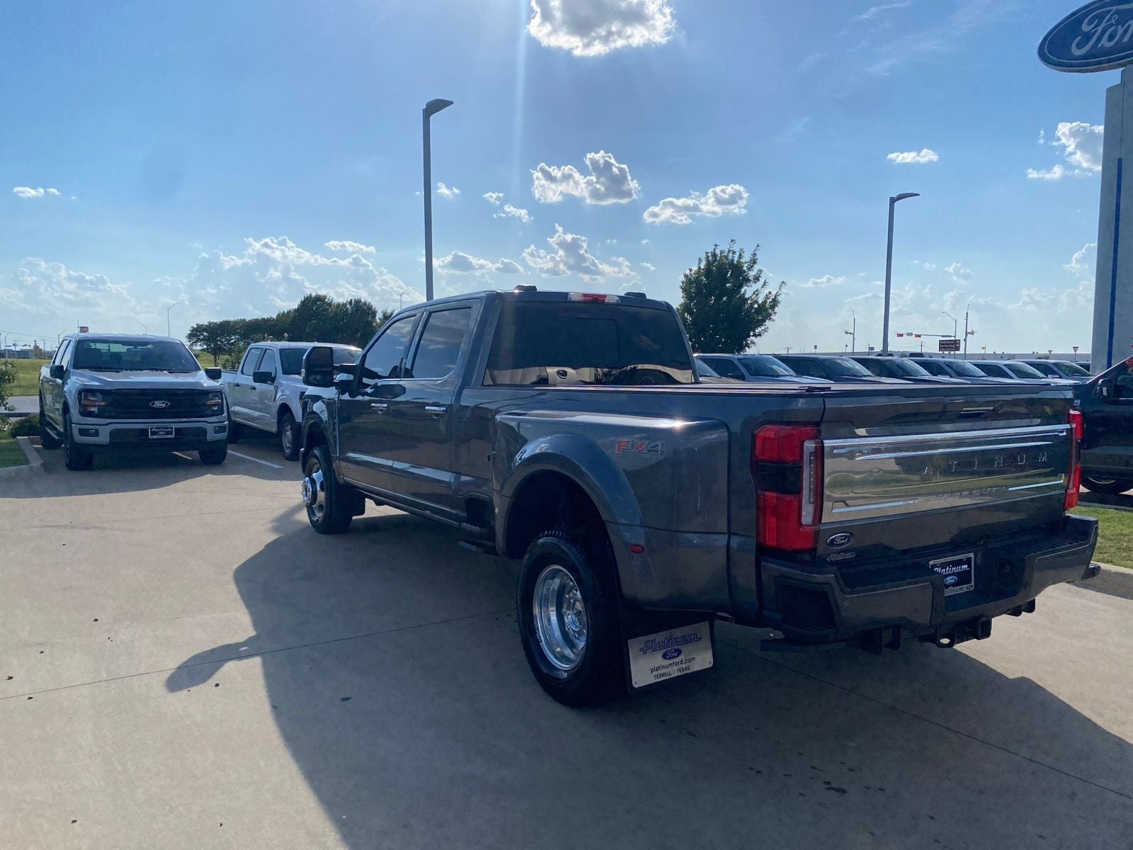2024 Ford F-350SD Platinum DRW
