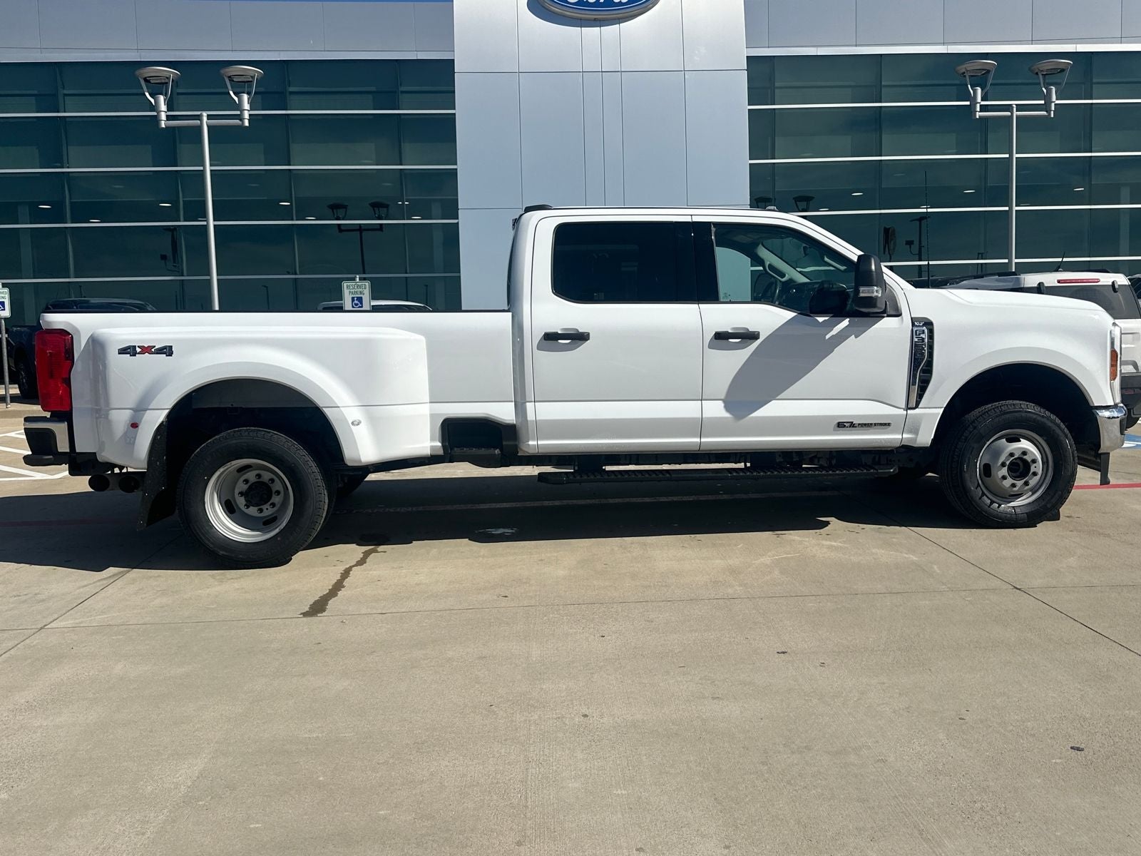 2025 Ford F-350SD XLT DRW