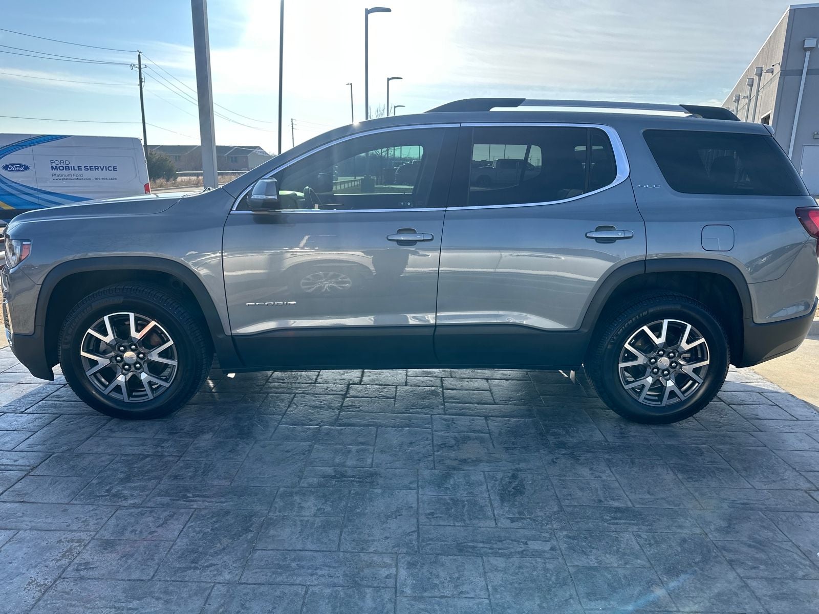 2020 GMC Acadia SLE