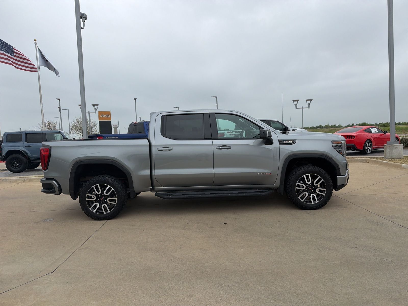 2023 GMC Sierra 1500 AT4