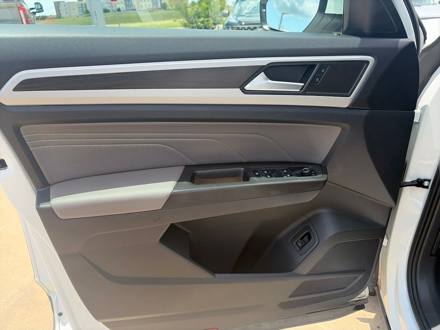 2022 Volkswagen Atlas 2.0T SE w/Technology