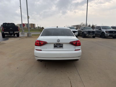 2018 Volkswagen Passat 2.0T SE