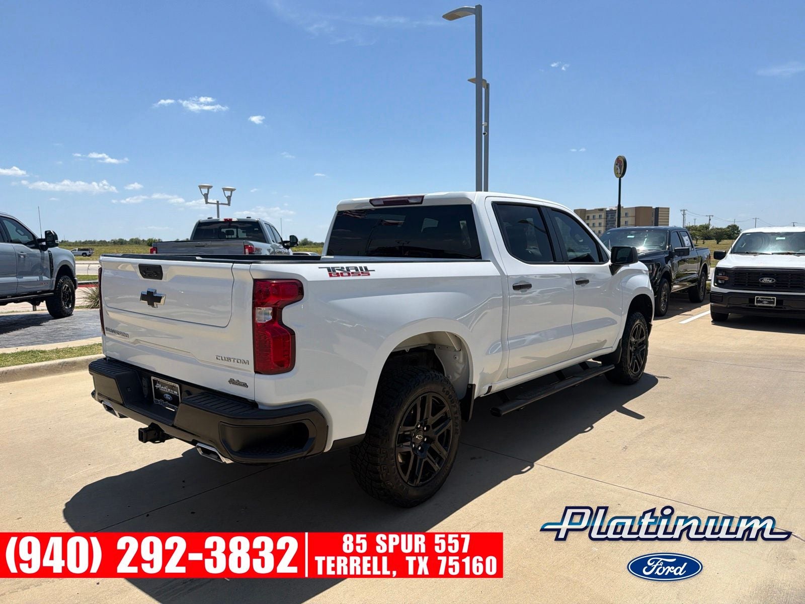 2022 Chevrolet Silverado 1500 Custom Trail Boss